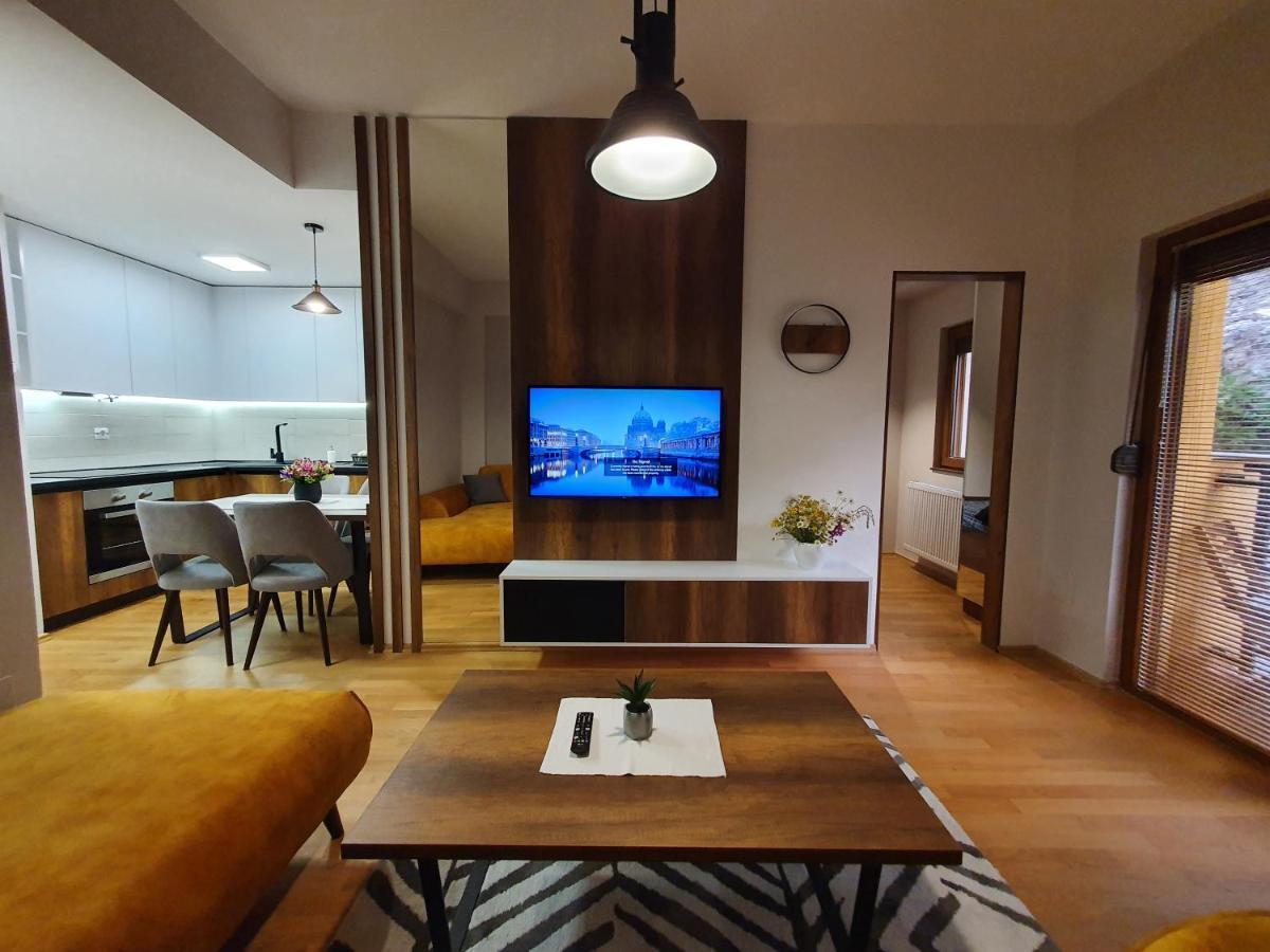 מוורובו Filip&Yana Apartment מראה חיצוני תמונה
