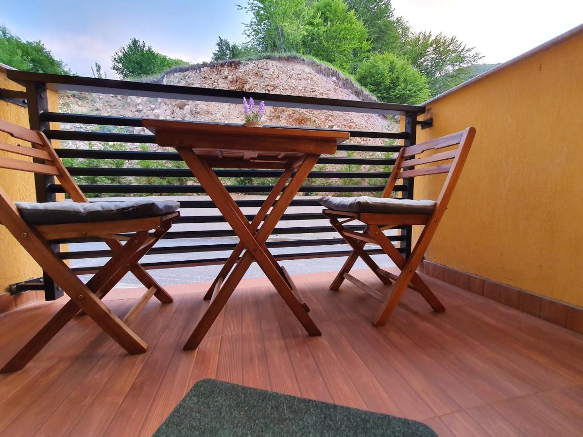 מוורובו Filip&Yana Apartment מראה חיצוני תמונה
